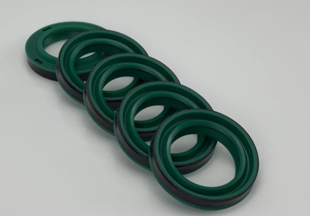 Double Lipped Metal Cased Wipers